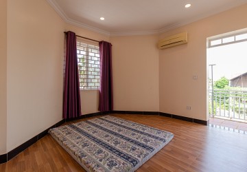 3 Bedroom Apartment For Rent - Svay Dangkum, Siem Reap thumbnail