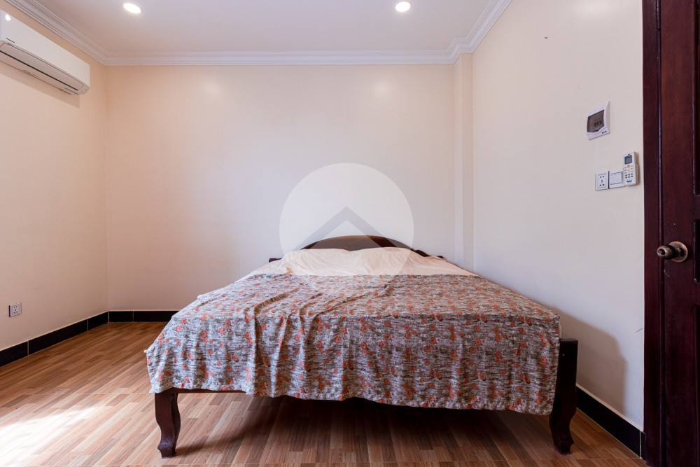 3 Bedroom Apartment For Rent - Svay Dangkum, Siem Reap - Image 11