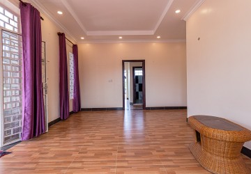 3 Bedroom Apartment For Rent - Svay Dangkum, Siem Reap thumbnail