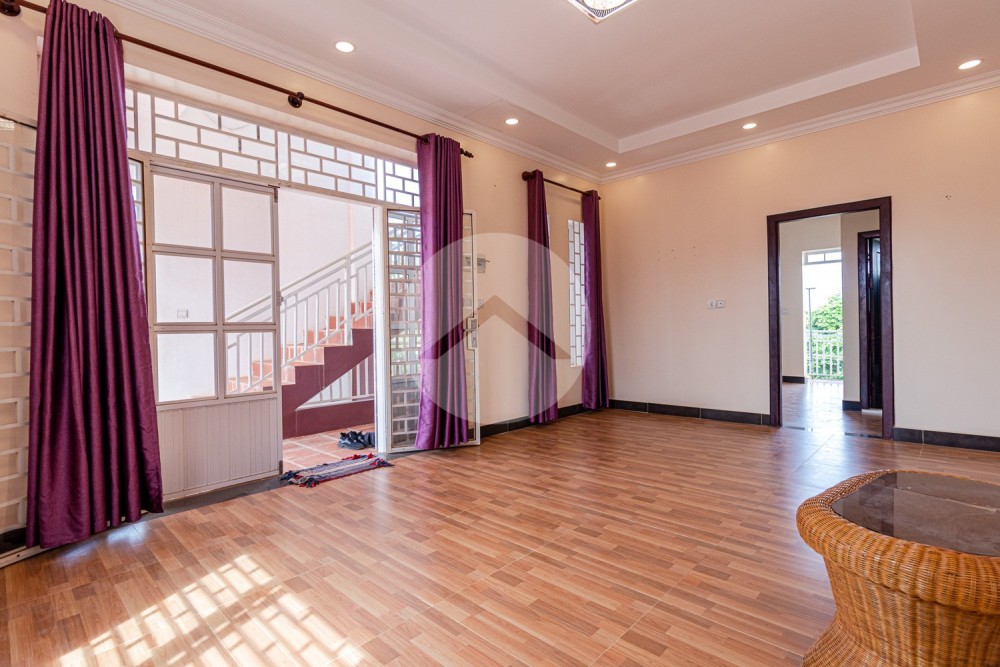 3 Bedroom Apartment For Rent - Svay Dangkum, Siem Reap - Image 4