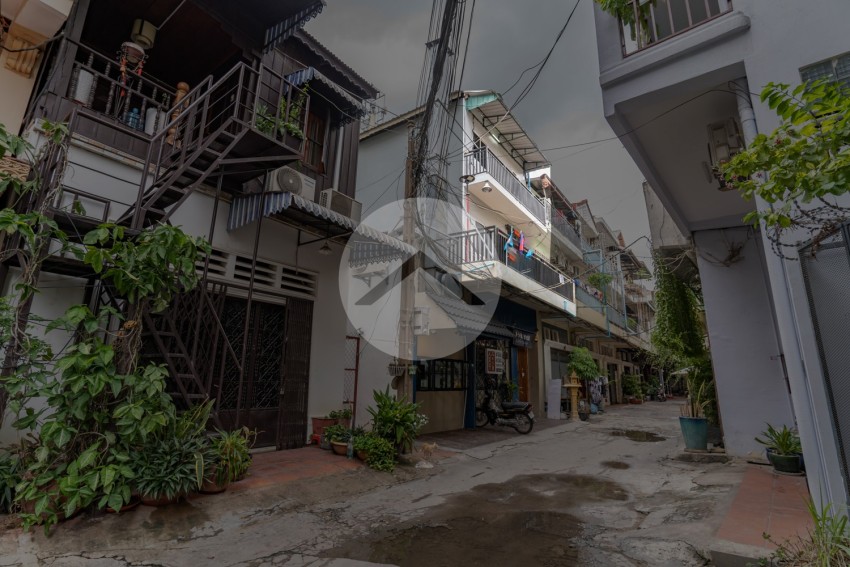 3 Bedroom Serviced Apartment For Rent - Chakto Mukh, Phnom Penh