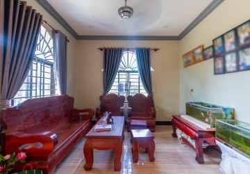 9 Bedroom House For Rent - Sangkat Siem Reap, Siem Reap thumbnail