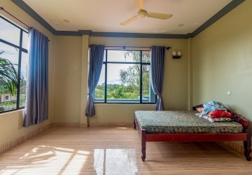 9 Bedroom House For Rent - Sangkat Siem Reap, Siem Reap thumbnail