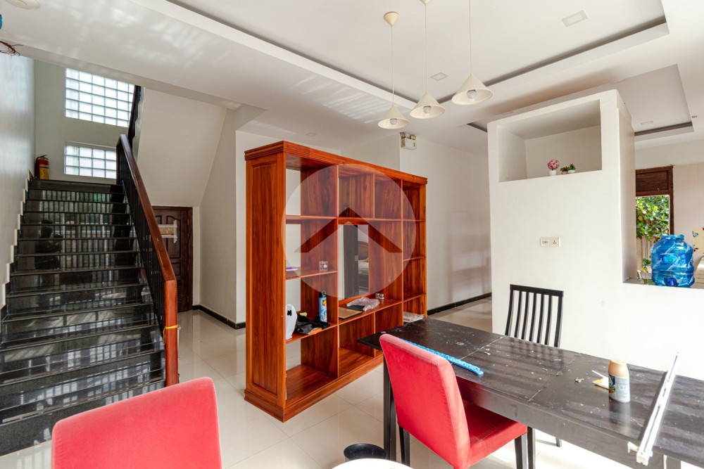 4 Bedroom House For Rent - Svay Dangkum, Siem Reap - Image 17
