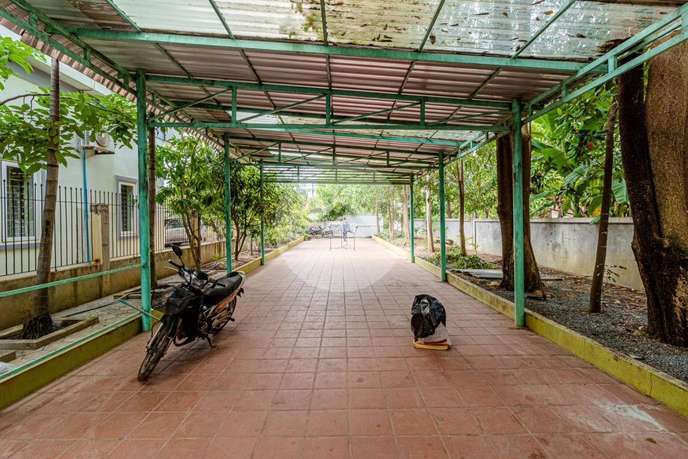 4 Bedroom House For Rent - Svay Dangkum, Siem Reap - Image 19