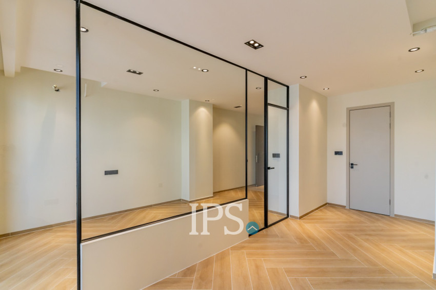 35th Floor 1 Bedroom Condo For Sale - Time Square 306, BKK1, Phnom Penh