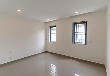 6 Bedroom Queen Villa For Rent - Chip Mong 60m, Khan Meanchey, Phnom Penh thumbnail