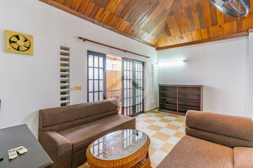 2 Bedroom Apartment For Rent - Tonle Bassac, Phnom Penh