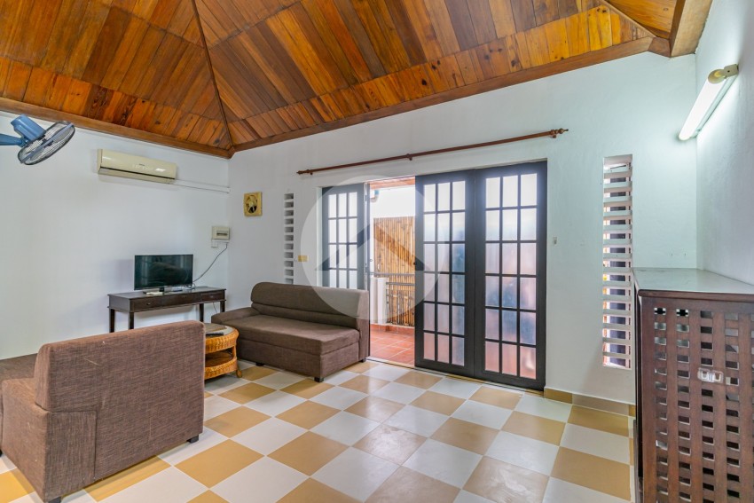 2 Bedroom Apartment For Rent - Tonle Bassac, Phnom Penh