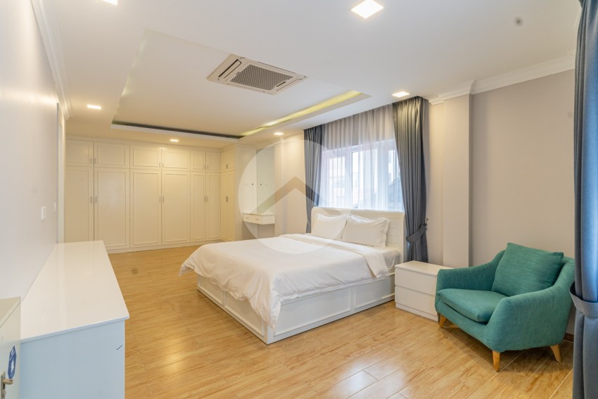 3 Bedroom Serviced Apartment  For Rent - BKK1, Phnom Penh