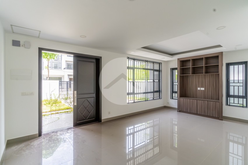 5 Bedroom Queen B Villa For Sale - Chip Mong 598, Khan Russey Keo, Phnom Penh