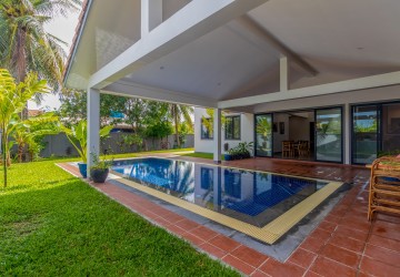 4 Bedroom Villa For Sale - Sala Kamreuk, Siem Reap thumbnail