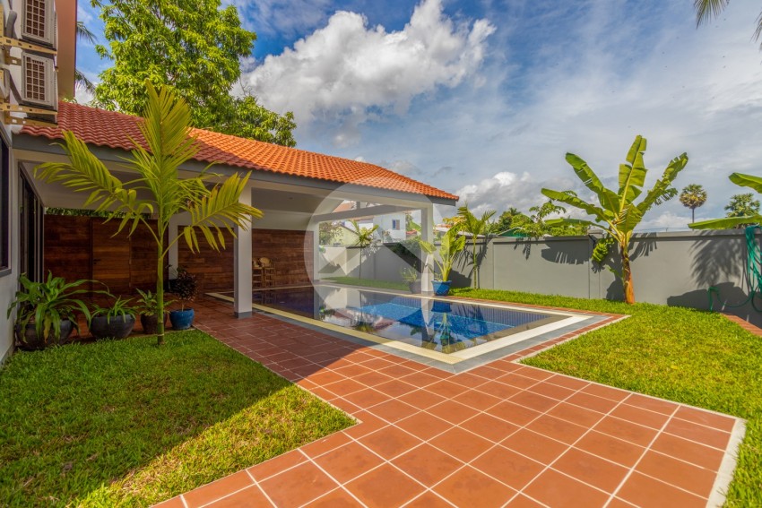 4 Bedroom Villa For Sale - Sala Kamreuk, Siem Reap