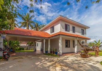 4 Bedroom Villa For Sale - Sala Kamreuk, Siem Reap thumbnail