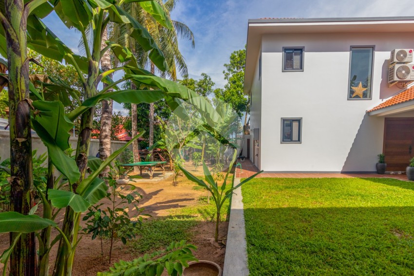 4 Bedroom Villa For Sale - Sala Kamreuk, Siem Reap