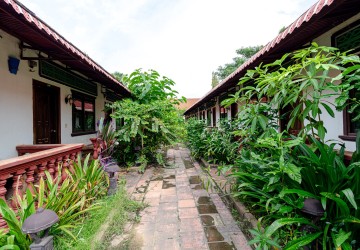 36 Bedroom Hotel For Rent - Slor Kram, Siem Reap thumbnail