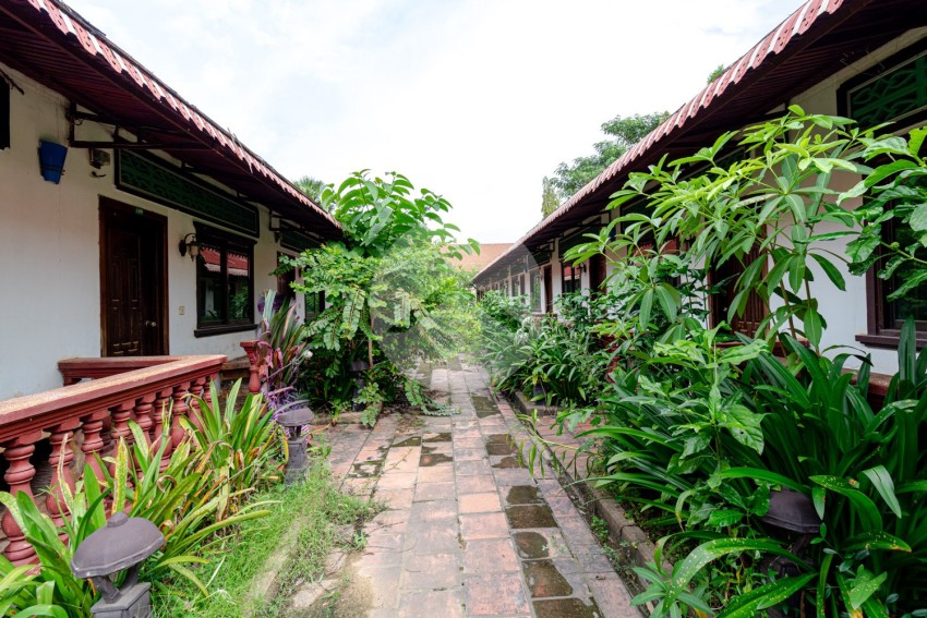 36 Bedroom Hotel For Rent - Slor Kram, Siem Reap