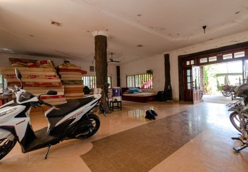 36 Bedroom Hotel For Rent - Slor Kram, Siem Reap thumbnail