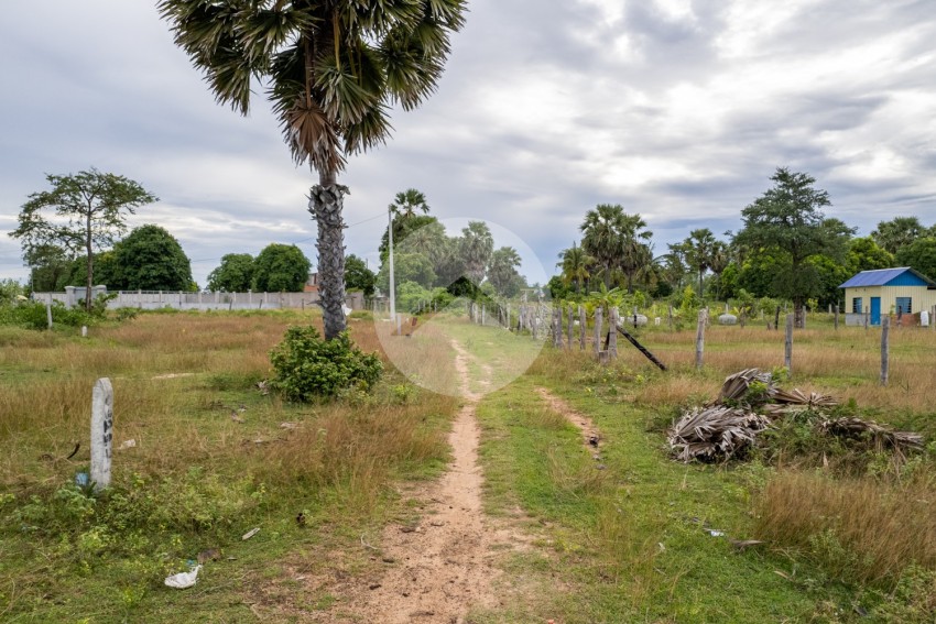 1,620 Sqm Land For Sale - Chrey Loas, Ponhea Lueu, Kandal Province