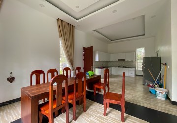 3 Bedroom Villa For Rent - Sala Kamreuk, Siem Reap thumbnail