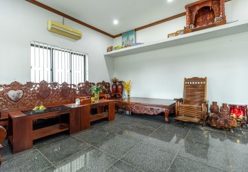 2 Bedroom House For Rent - Kouk Chak, Siem Reap thumbnail