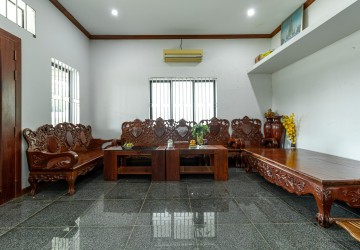 2 Bedroom House For Rent - Kouk Chak, Siem Reap thumbnail