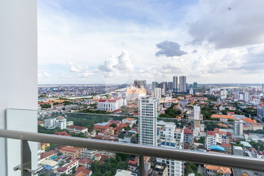 28th Floor 2 Bedroom Condo For Sale - J Tower 2, BKK1, Phnom Penh