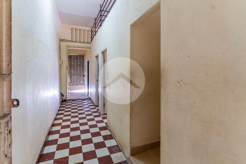 60 Sqm Flat For Sale - Phsar Kandal 1, Phnom Penh