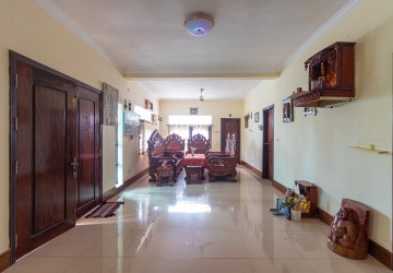 11 Bedroom House For Rent - Slor Kram, Siem Reap thumbnail