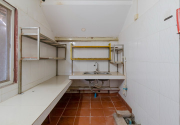 14 Bedroom Guesthouse For Rent - Slor Kram, Siem Reap thumbnail