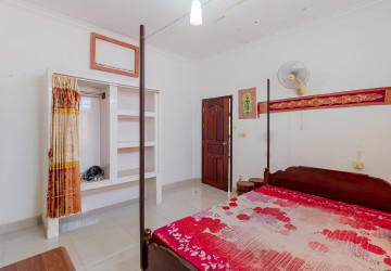 14 Bedroom Guesthouse For Rent - Slor Kram, Siem Reap thumbnail