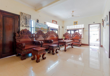 14 Bedroom Guesthouse For Rent - Slor Kram, Siem Reap thumbnail