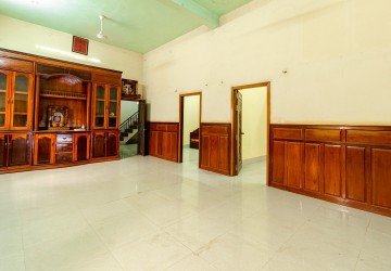 5 Bedroom House For Rent - Svay Dangkum, Siem Reap thumbnail