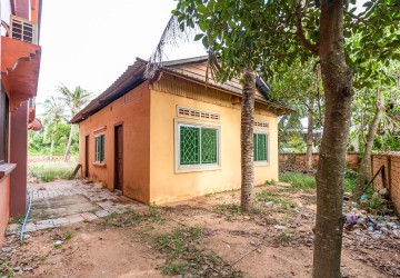 5 Bedroom House For Rent - Svay Dangkum, Siem Reap thumbnail