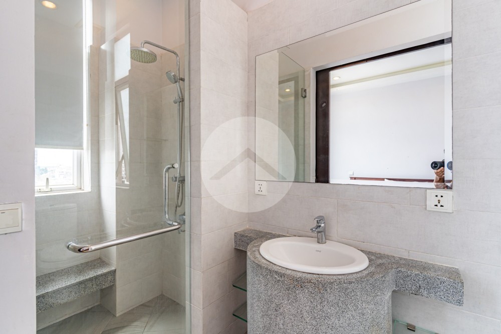 2 Bedroom Serviced Apartment For Rent - Toul Tum Poung 1, Phnom Penh - Image 17