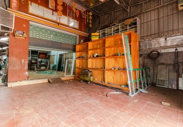 5 Bedroom Commercial Shophouse For Rent - On 7 Makara Road, Sala Kamreuk, Siem Reap thumbnail