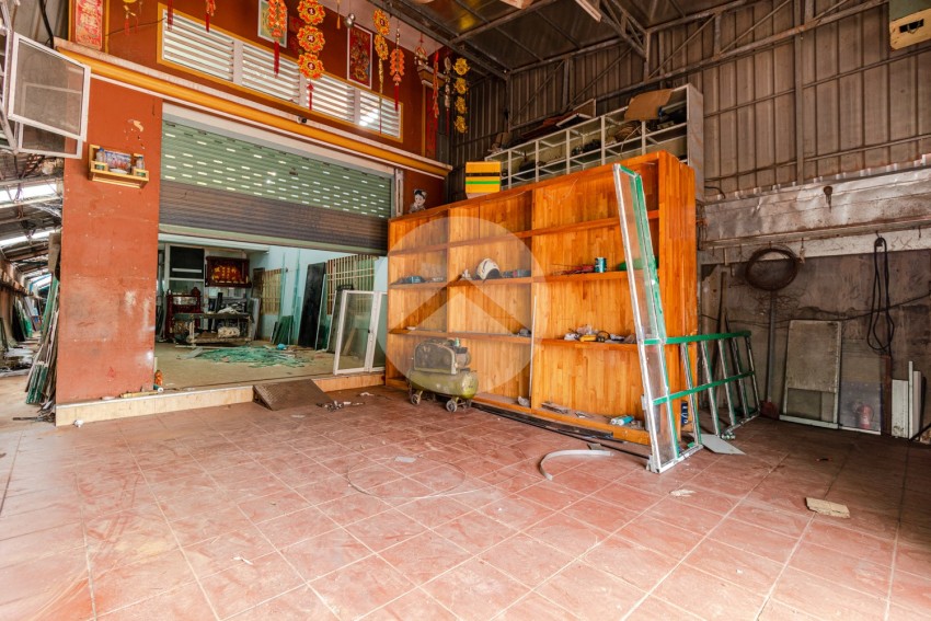 5 Bedroom Commercial Shophouse For Rent - On 7 Makara Road, Sala Kamreuk, Siem Reap