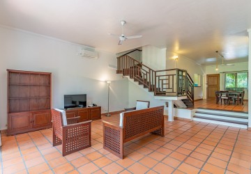 3 Bedroom Serviced Townhouse For Rent - Tonle Bassac, Phnom Penh thumbnail