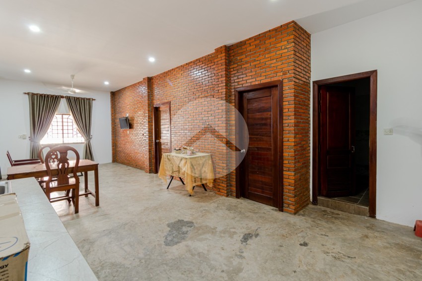 5 Unit Apartment And Shop For Sale - Svay Dangkum, Siem Reap