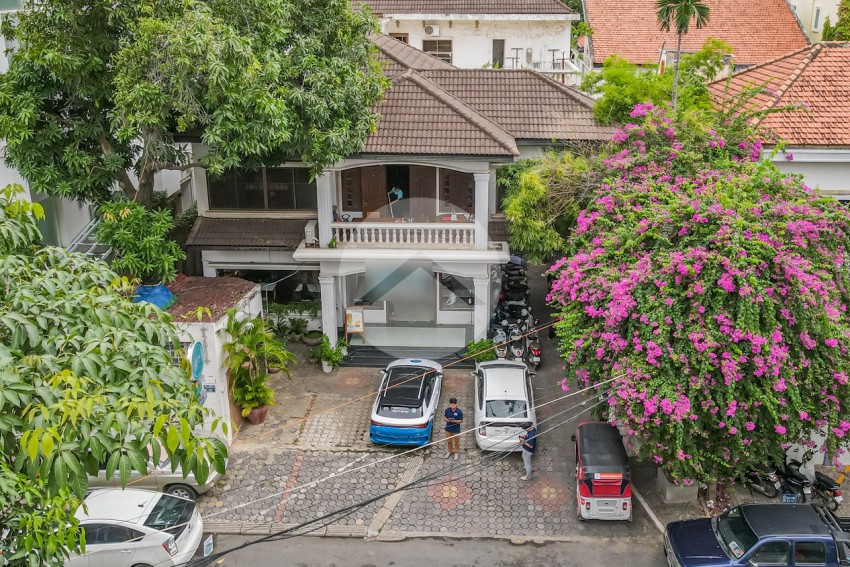 375 Sqm Commercial Villa For Rent - Beoung Raing, Phnom Penh