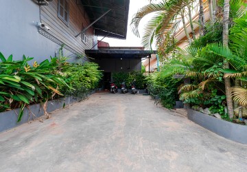 1 Bedroom Apartment For Rent - Svay Dangkum, Siem Reap thumbnail