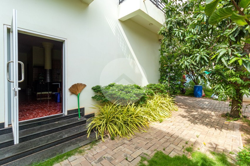 2 Bedroom Apartment For Rent - Sok San Road, Svay Dangkum, Siem Reap