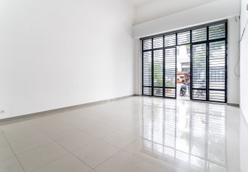 4 Bedroom Shophouse For Rent - Chip Mong 271, Chak Angrae Kraom, Phnom Penh thumbnail