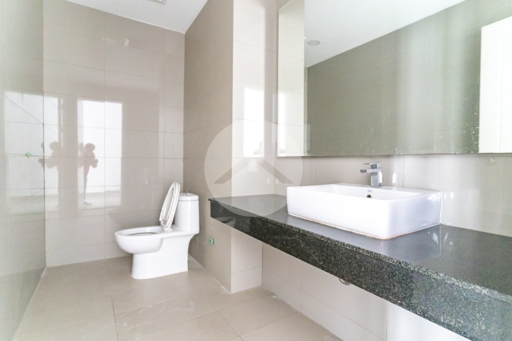 4 Bedroom Shophouse For Rent - Chip Mong 271, Chak Angrae Kraom, Phnom Penh - Image 16