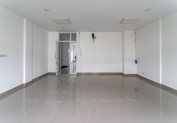 4 Bedroom Shophouse For Rent - Chip Mong 271, Chak Angrae Kraom, Phnom Penh thumbnail