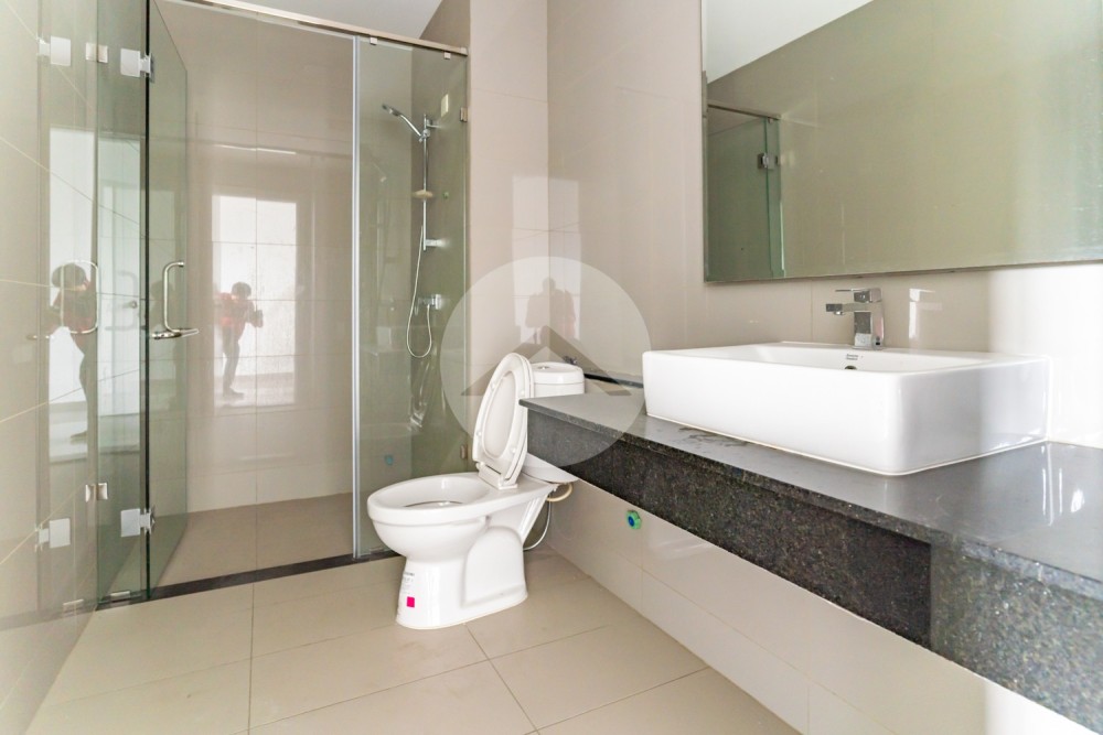 4 Bedroom Shophouse For Rent - Chip Mong 271, Chak Angrae Kraom, Phnom Penh - Image 17