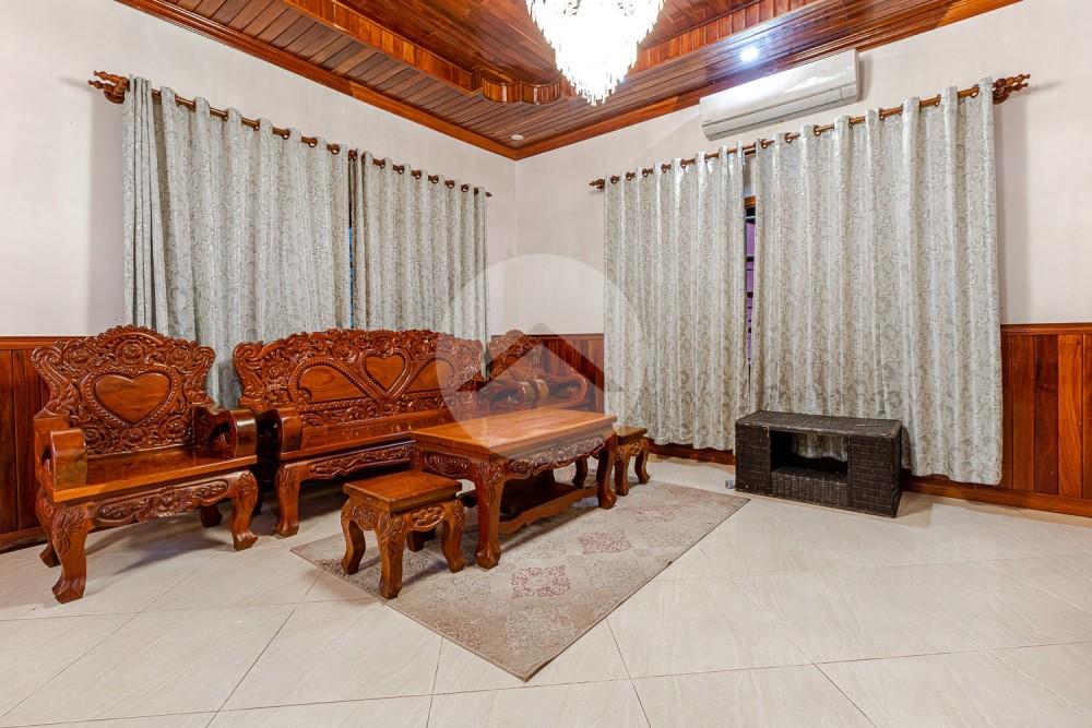 5 Bedroom Villa For Rent - Svay Dangkum, Siem Reap - Image 5