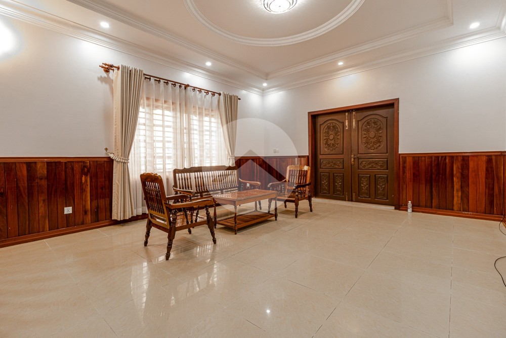 5 Bedroom Villa For Rent - Svay Dangkum, Siem Reap - Image 14
