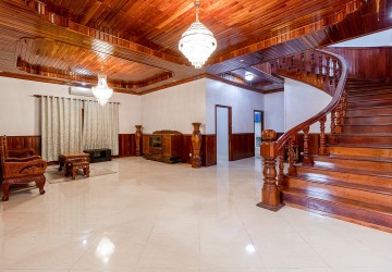 5 Bedroom Villa For Rent - Svay Dangkum, Siem Reap thumbnail