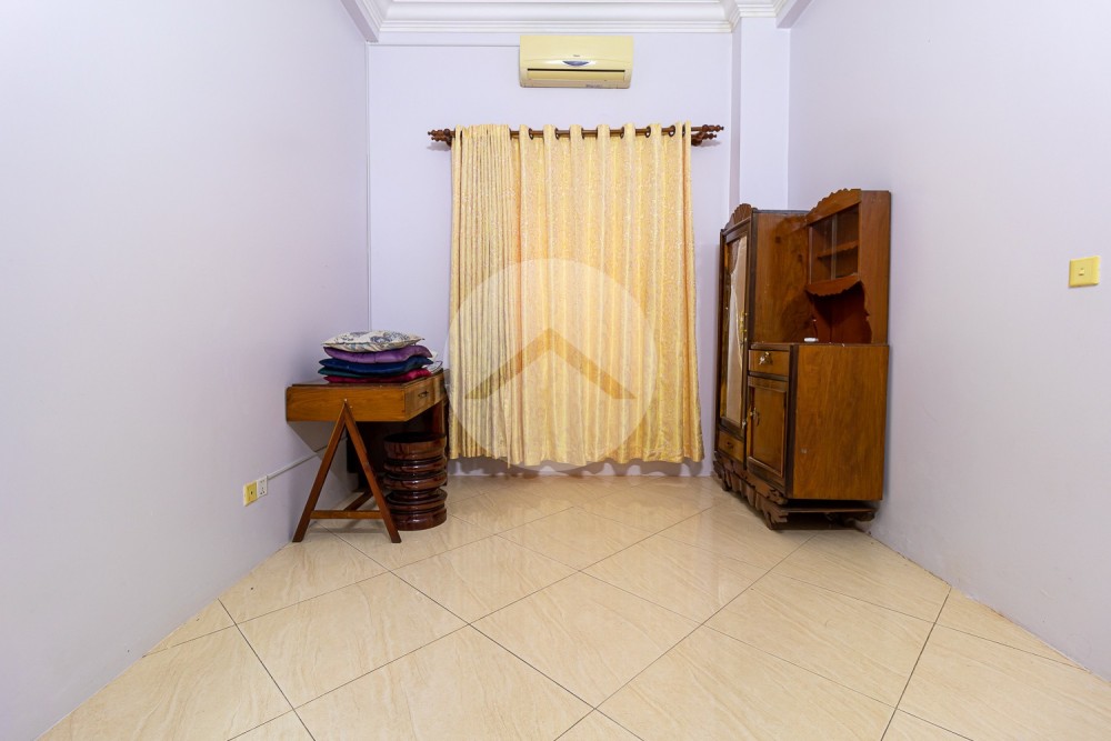 5 Bedroom Villa For Rent - Svay Dangkum, Siem Reap - Image 31